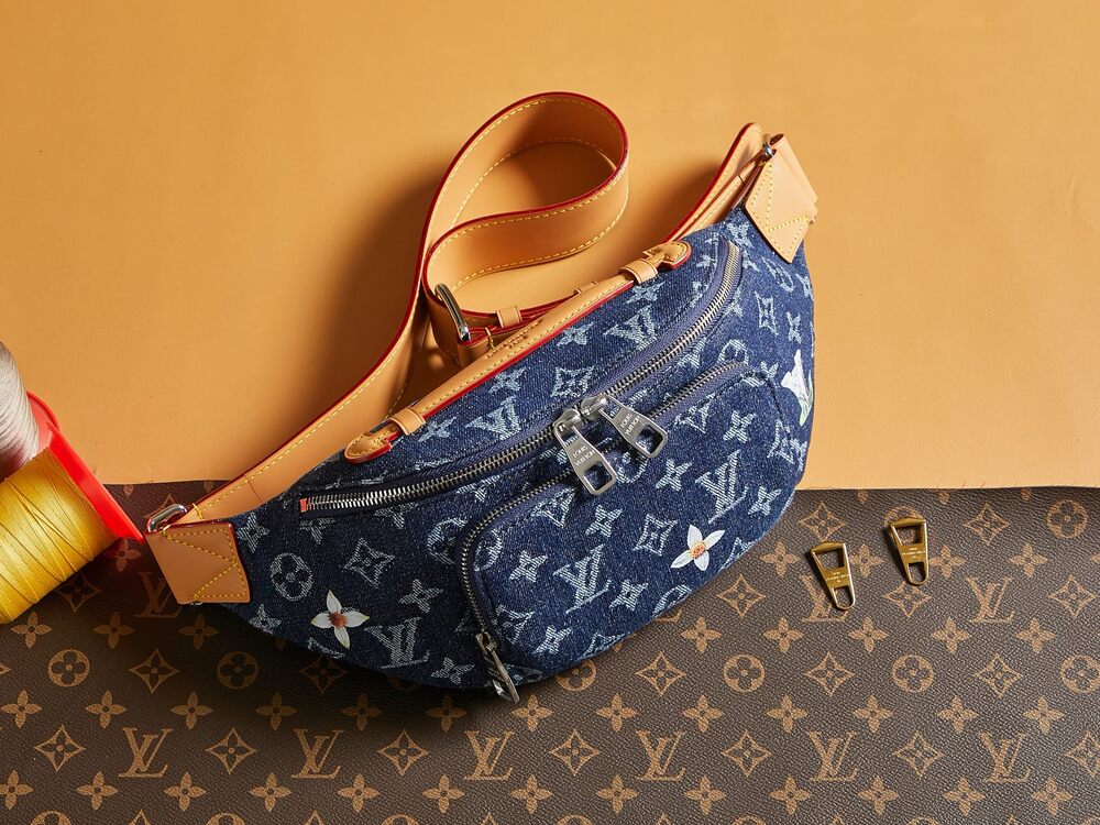Louis Vuitton Rush Bumbag